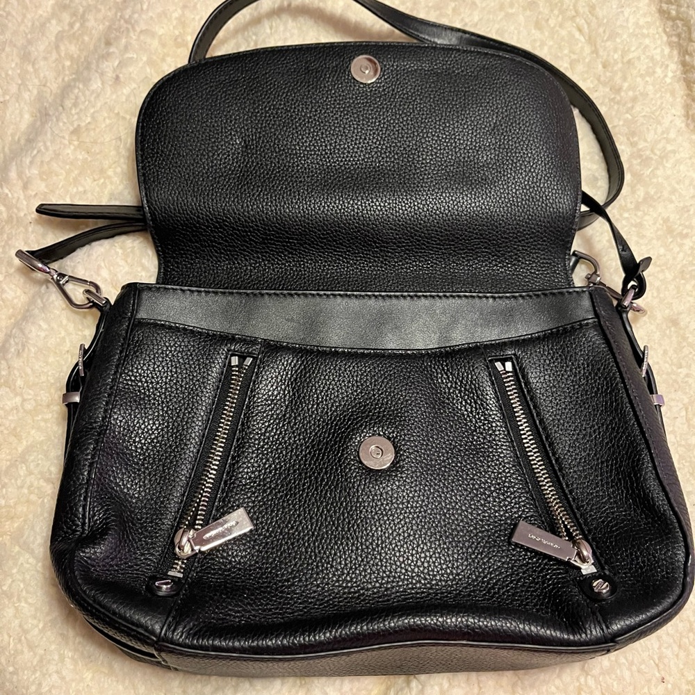 Michael Kors EUC Bedford Legacy Pebbled Leather Flap Crossbody Bag - Picture 4 of 13